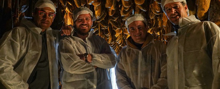 Un selecto grupo de chefs mexicanos viaja a España para conocer el proceso único de elaboración del Jamón Ibérico