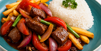 El auge de la gastronomía fusión en Perú: identidad, innovación y turismo gastronómico